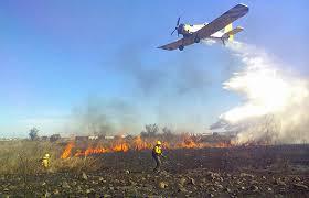 Intenso trabajo para disipar el fuego en San Javier