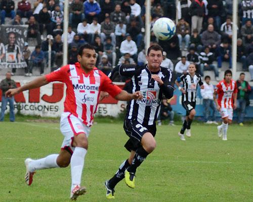 San Martín de Tucumán empató ayer con Central Córdoba de Santiago del Estero