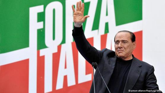 Berlusconi deberá esperar para su relanzamiento