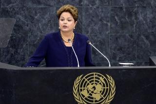 Rousseff en duro discurso ayer