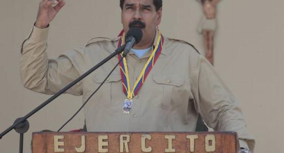 Maduro anuncia expulsión de los norteamericanos