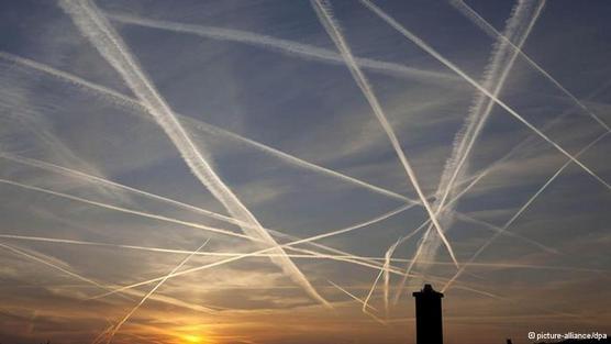 El cielo europeo con despegue de aviones