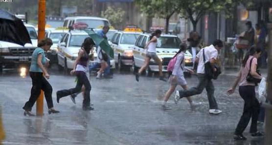 La lluvia durante el fin de semana largo