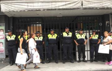 Para prevenir saqueos Alperovich mandó a toda la policía a la calle