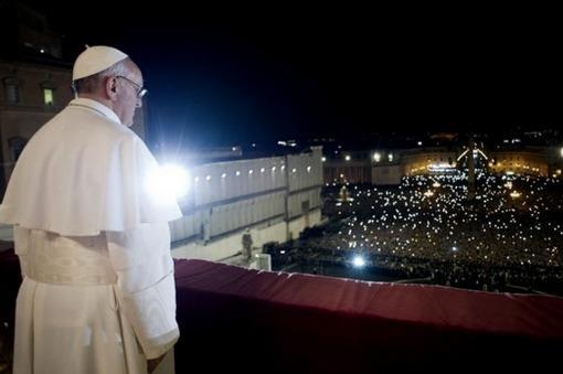 Francisco celebró su primera Misa de Gallo en la Basílica de San Pedro