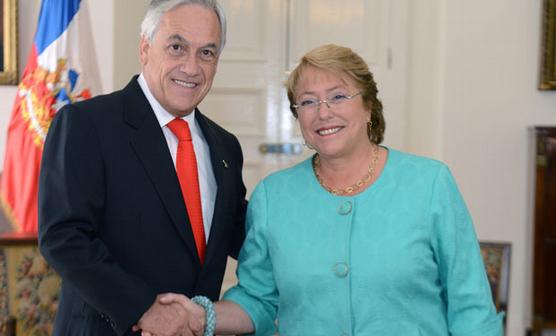 Piñera y Bachelet, ayer en La Moneda