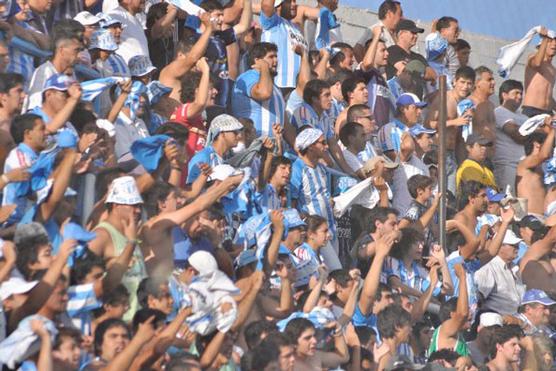 Atlético se quedó con el primer clásico del año