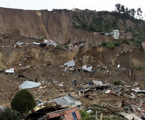 Bolivia, 44 muertos y daños por lluvias 