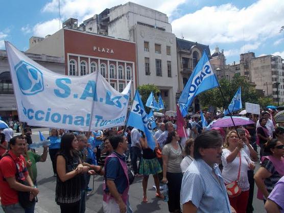 Gremios exigieron salario digno en una masiva marcha