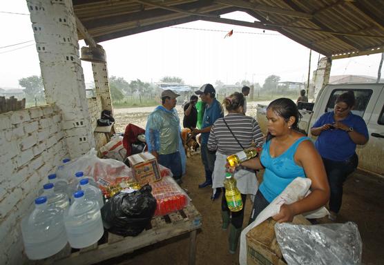 Familias evacuadas recibieron asistencia