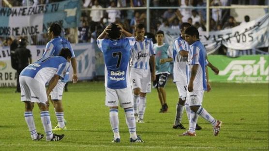 Un Atlético sin nada perdió ante un Patronato con poco