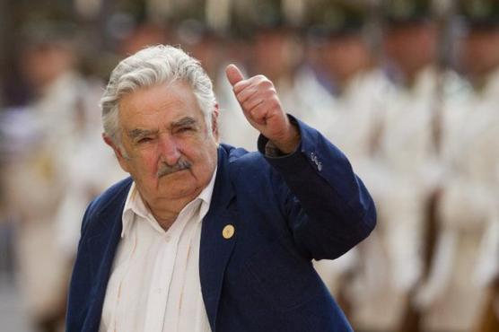 José Mujica llega a la asunción de Michelle Bachelet 