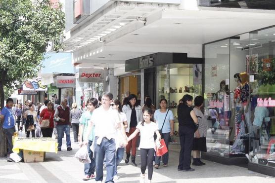 Actividad comercial normal durante la mañana