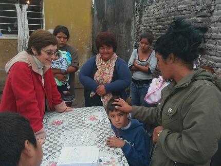 Mujeres con documentos