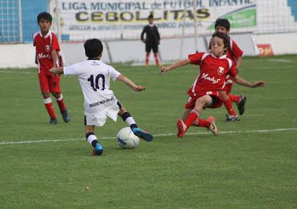 Fútbol infantil