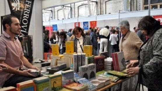 Feria en el mayo de las letras