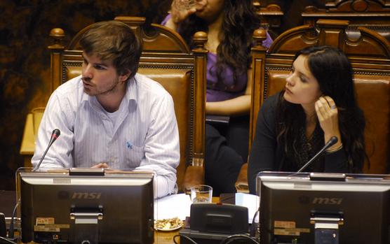 Jackson y Vallejo conforman la bancada estudiantil de diputados