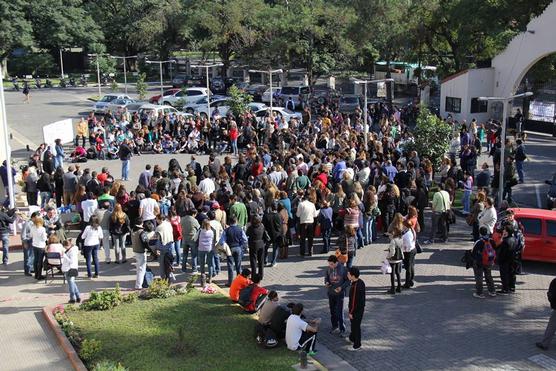 Adiunt hizo asamblea en Educación Física ayer