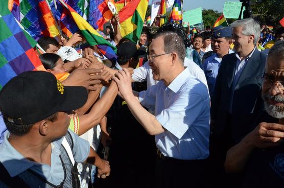 Ban Ki-moon celebró sus 70 años con coro de niños ayoreos