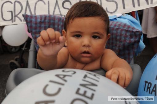 Ayuda Universal a Hijos