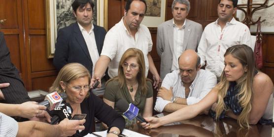 Bardón en conferencia