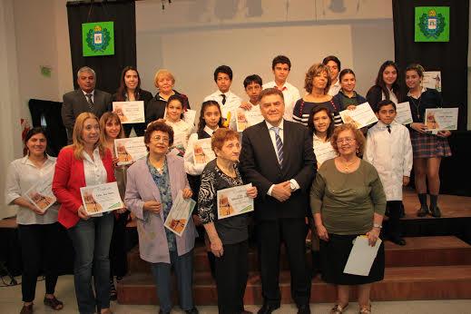 Amaya con los premiados