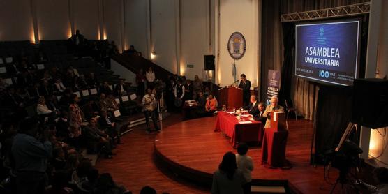 La Asamblea se reunió en mayo cuando se eligió Rector