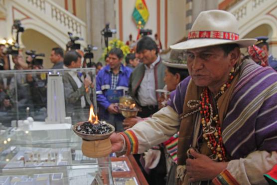 Sanación ancestral para el nuevo edificio presidencial, ayer en La Paz