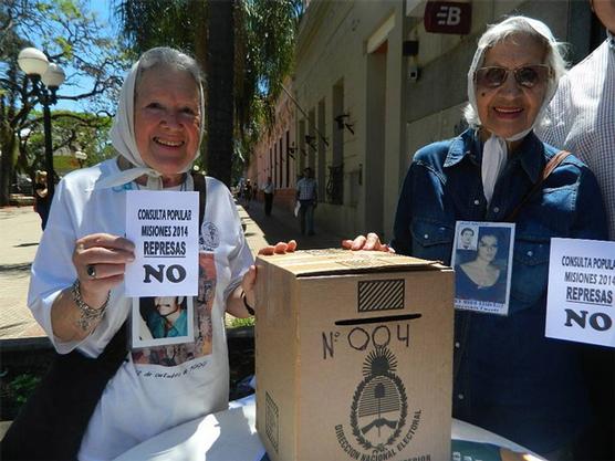 Nora Cortiñas y Mirta Acuña de Baravalle