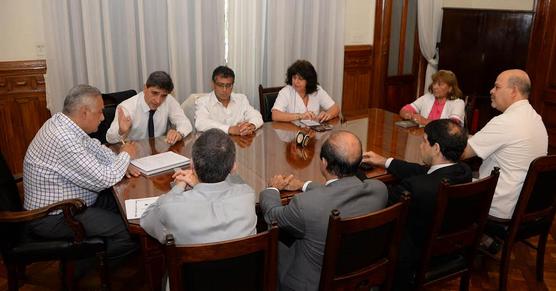 Gimenez, Yedlin y los delegados de Sitas, ayer