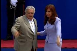 Mujica y Cristina, ayer en Paraná