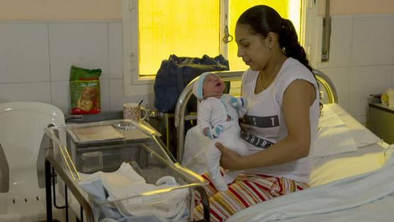 Recién nacido y su madre