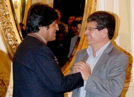 Morales junto a Villegas