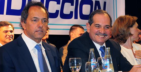 Alperovich junto a Scioli