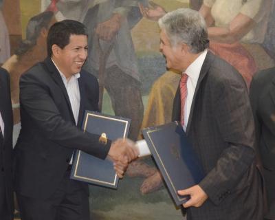 Luis Alberto Sanchez y Julio De Video, el martes en Buenos Aires