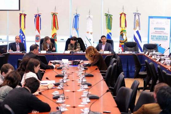 Reunidos ayer en Montevideo