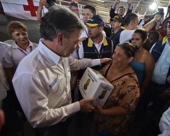 Santos visitó ayer la zona del conflicto