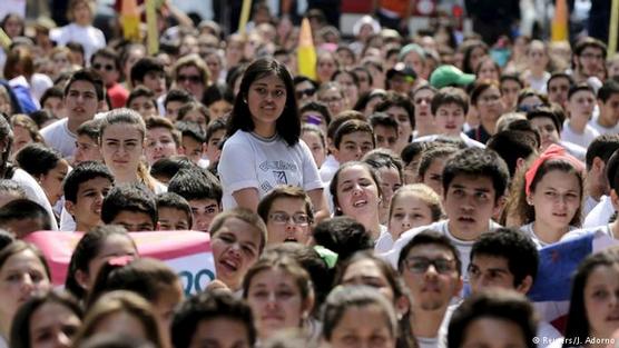 Estudiantes de todos los niveles reclamaron mejoras en la educación