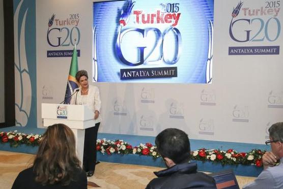 Rousseff ante los periodistas, ayer en Turquia