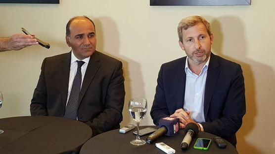 La cara de Manzur lo dice todo, ante el ceño de Frigerio hace 10 dias 