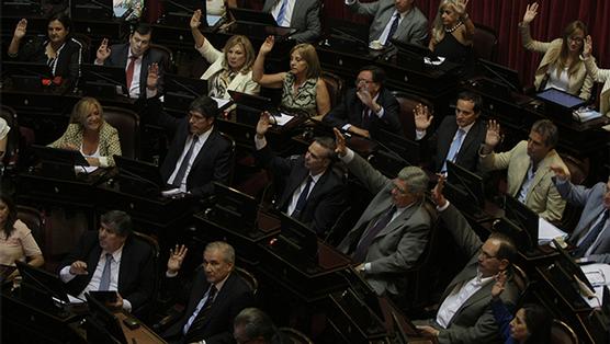 El senador José Alperovich en su primera intervención ayer