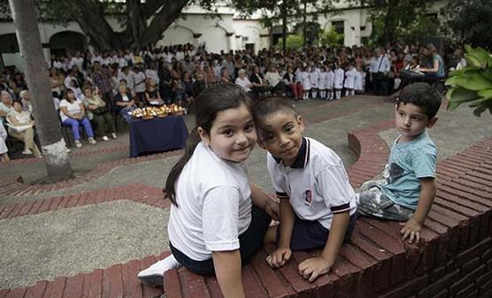 Niños de la Sarmiento