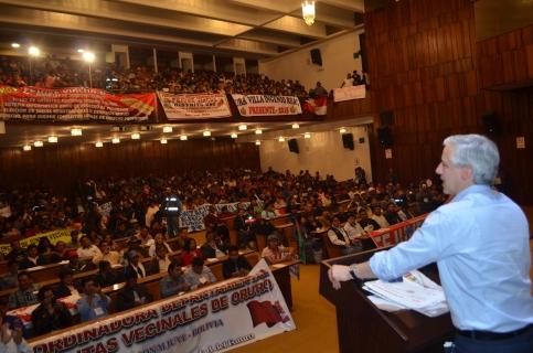 García Linera cuestiona duramente a la oposición