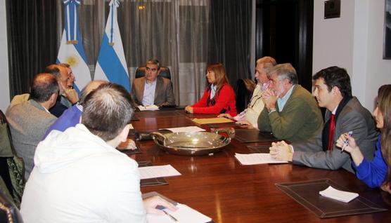 Alfaro junto a empresarios