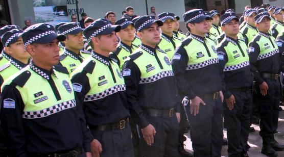 Policías