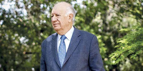 Ricardo Lagos se propone como salvador de su país