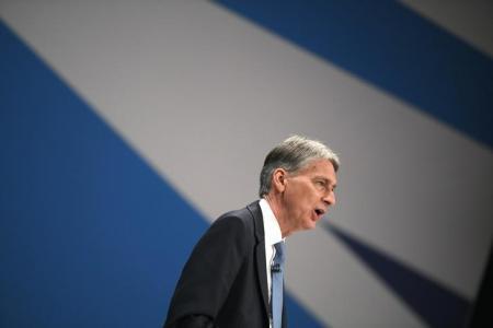 El ministro de Finanzas de Reino Unido, Philip Hammond