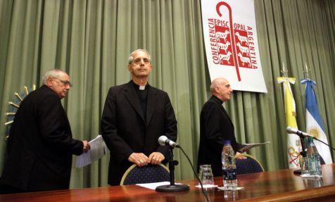 Conferencia Episcopal durante el anuncio, ayer