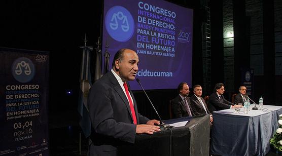 Manzur en la apertura del Congreso