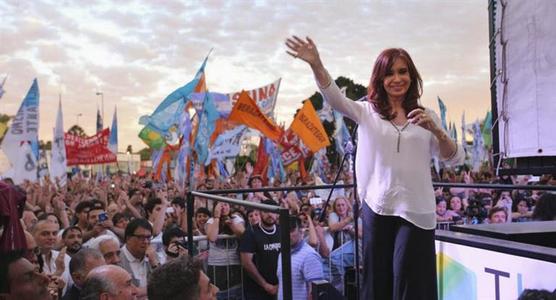 Una multitud acompañó a Cristina ayer